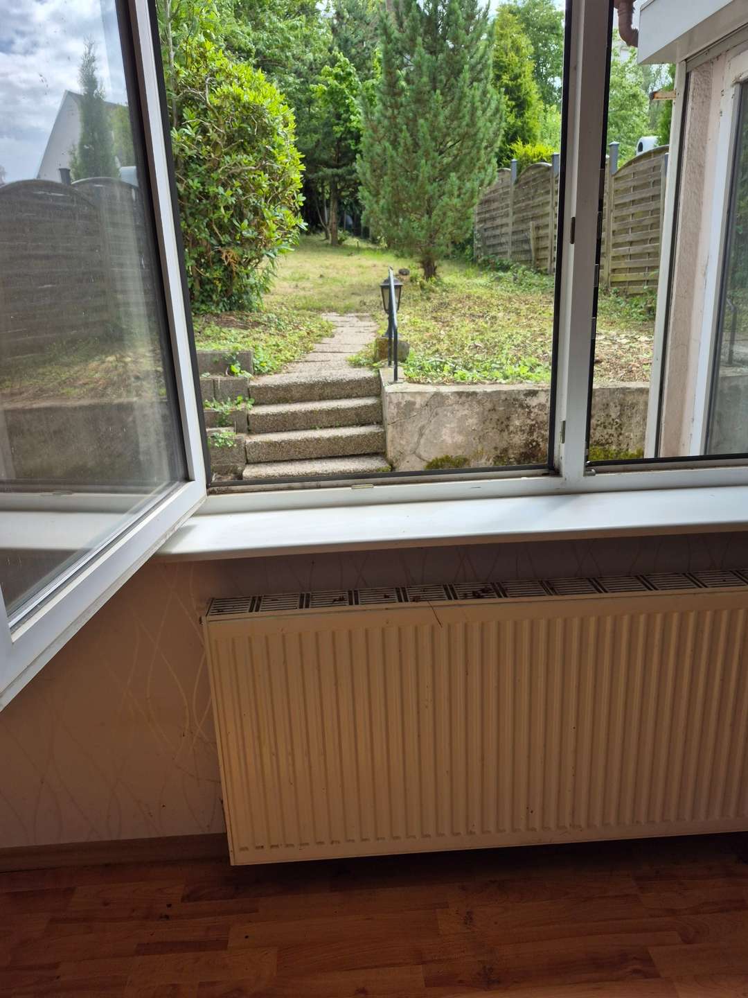 Fensteraussicht Wohnzimmer EG